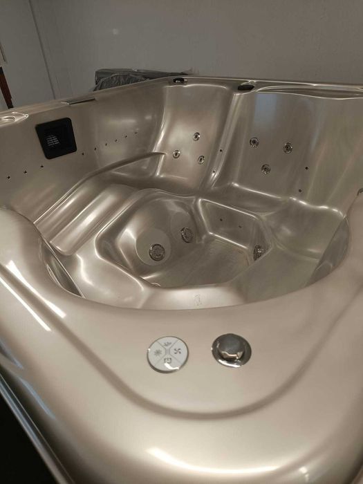 Akrylowa balia ogrodowa 220x220 klasy premium jacuzzi SlowSpa promocja