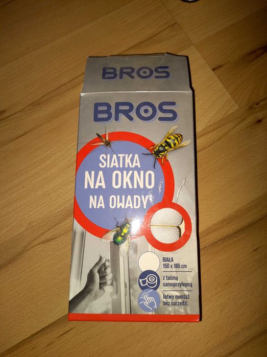 Siatka na okno przeciw owadom