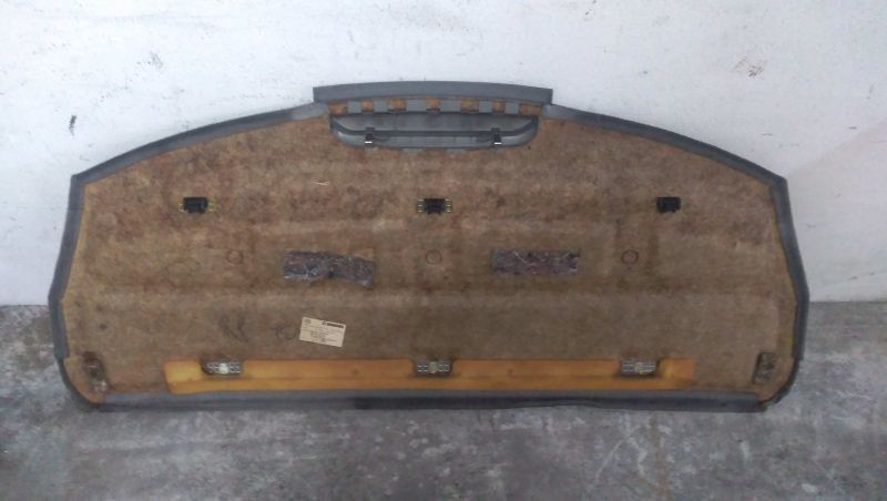 Chapeleira Da Mala Volkswagen Passat (3B2)