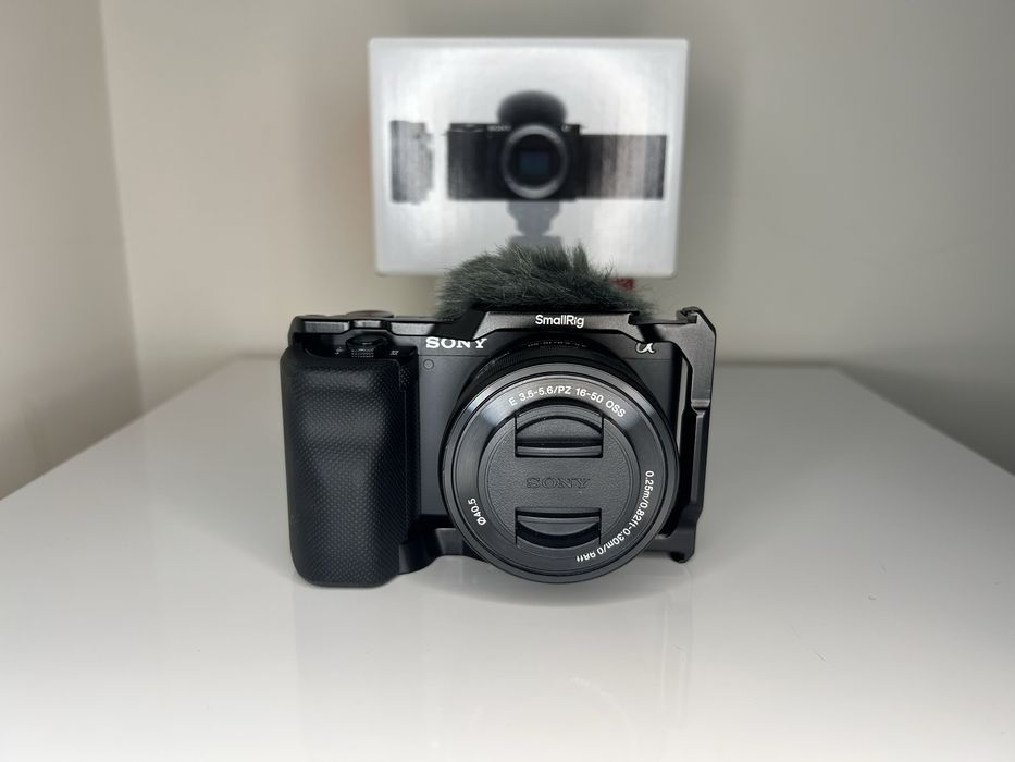 Sony ZV-E10 + Lente 16-50 + SmallRig + 5 Baterias + 2 Carregadores