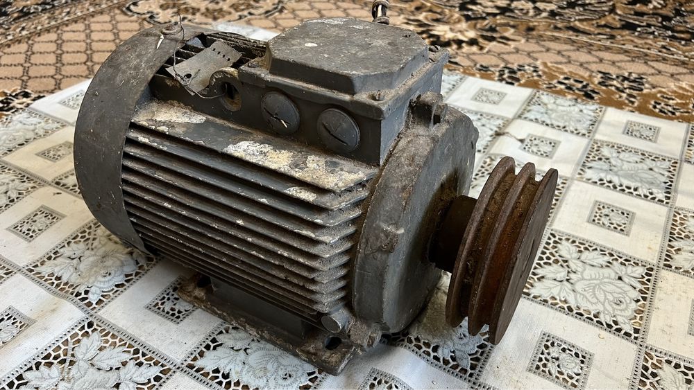 Двигун асинхронний