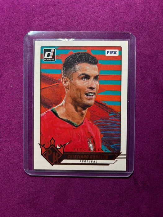 Carta Cristiano Ronaldo Pitch Kings 2025 Panini Donruss