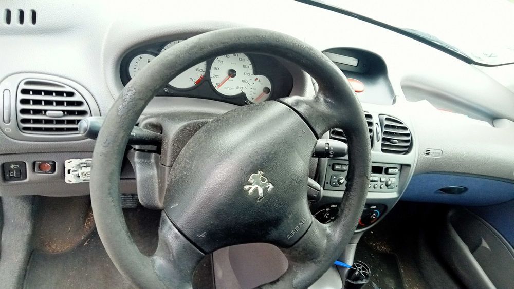 Temos para peças Peugeot 206 Gasolina