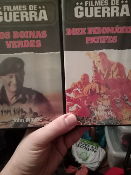 Vendo 2 cassetes VHS. Filmes