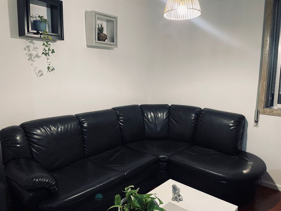 Sofa preto de canto
