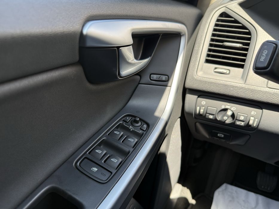 Volvo XC 60 — fotografia 9
