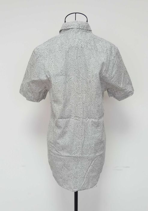Camisa manga curta - cinza com padrão - S - Garcia Jeans
