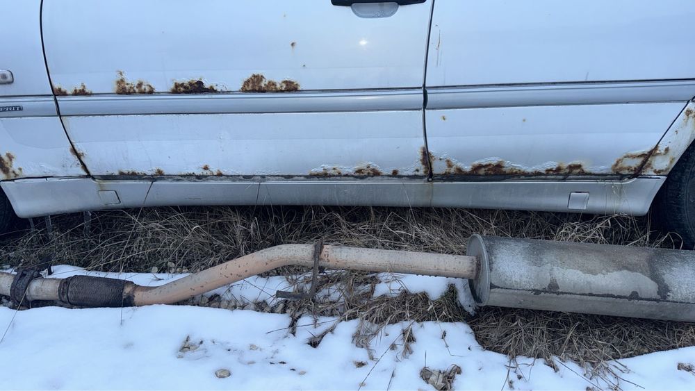 Listwa listwy progowe progowa mercedes w202 c klasa 202 polift srebrna