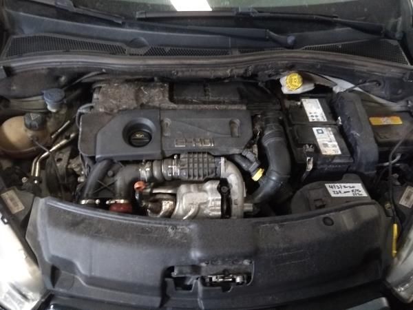 Para peças PEUGEOT 208