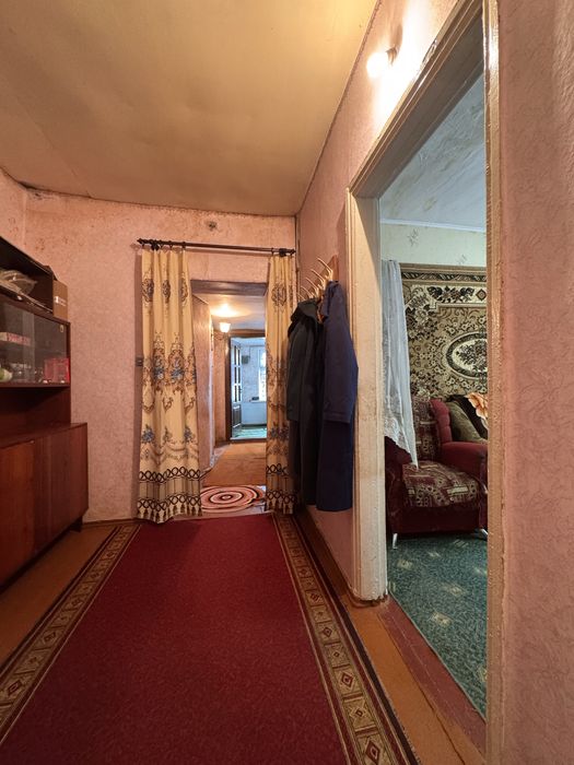 Продаж півбудинку з окремим  подвір'ям . м. Кропивницький  Лелеківка