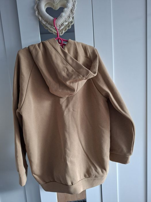 Bluza beżowa z kapturem