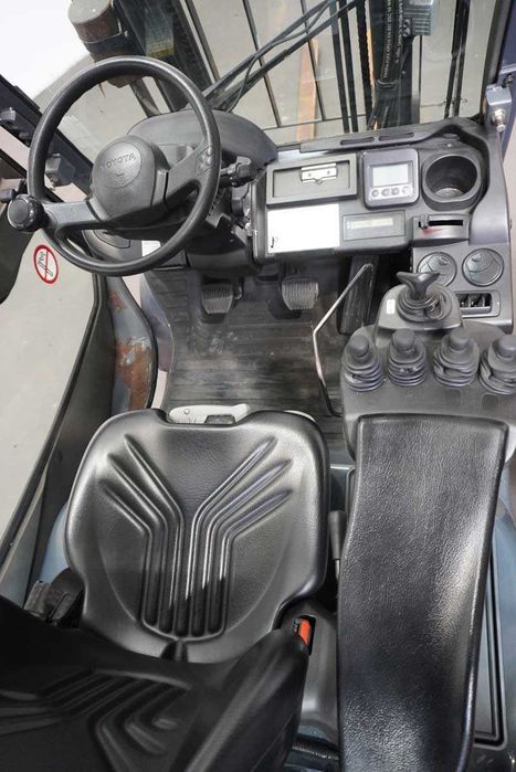 Дизельний навантажувач TOYOTA 1,5 т, погрузчик ТОЙОТА