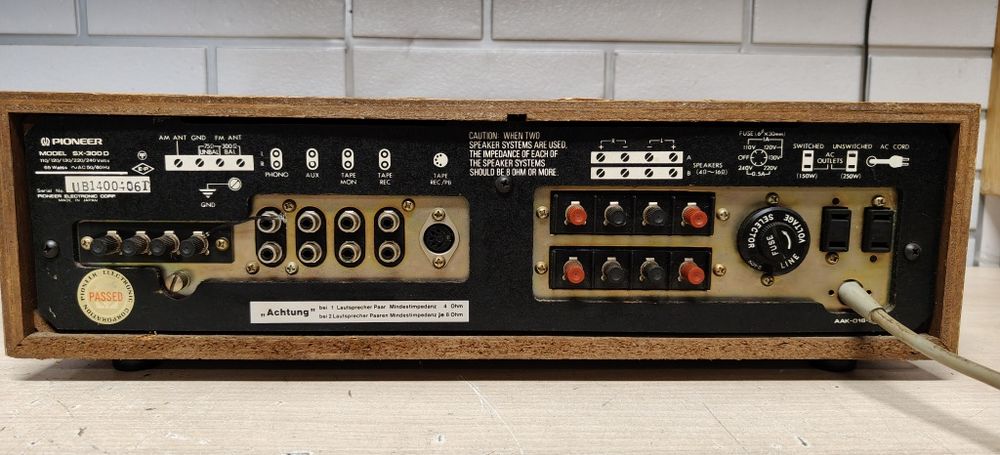 Amplituner PIONEER SX-300D. Vintage
