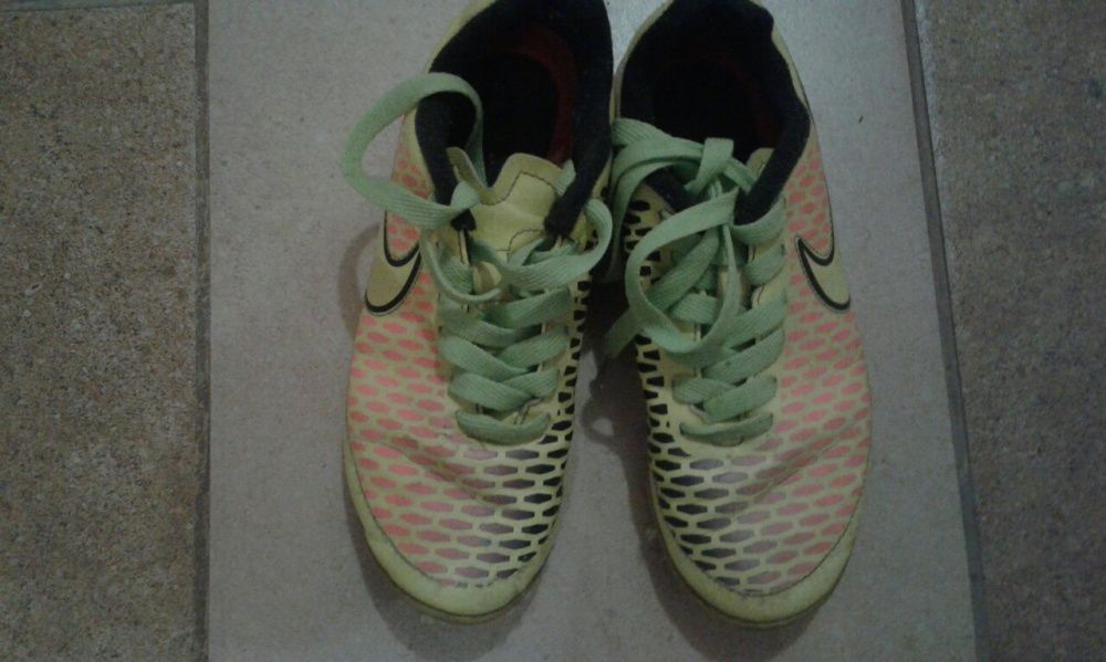 NIKE - jak nowe.-36