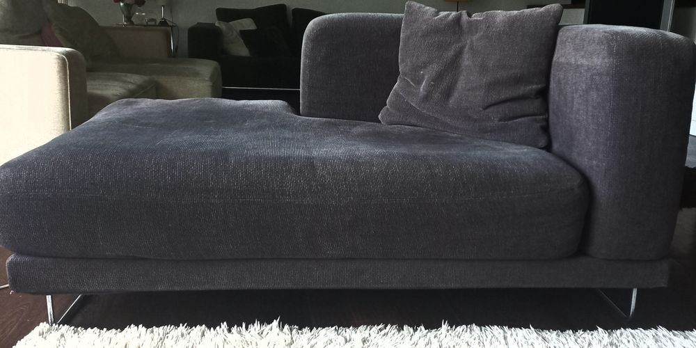 Chaise Longue impecável castanho, em muito bom estado