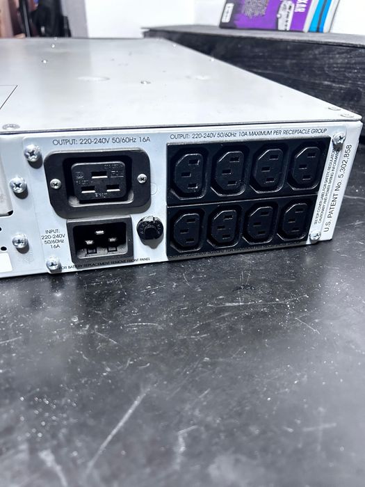 Smart-UPS APC 3000VA(2700W)