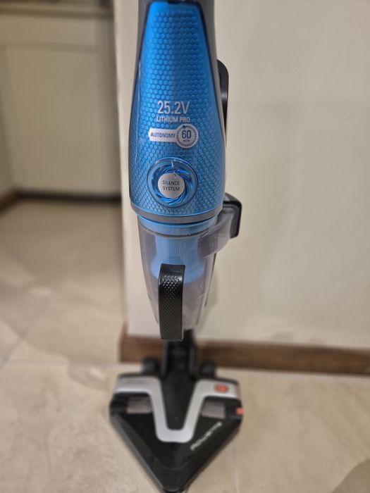 Aspirador vertical romenda