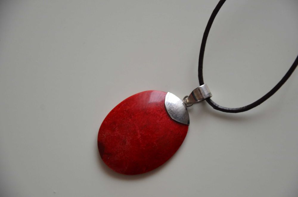 Naszyjnik, wisiorek koral, koralowiec w srebrze