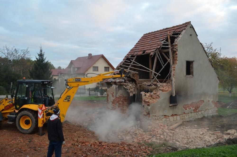 Usługi minikoparka, koparka, Świdnica ,wiertnica, minikoparka,wywrotka