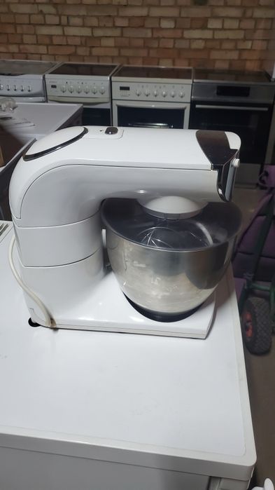 Подарунок жінці .Планетарний тістоміс "STUDIO" з Німеччини.