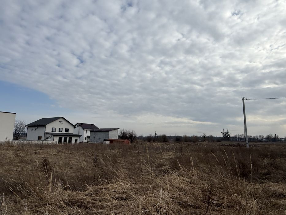 Продам ділянку для будівництва житлового будинку
