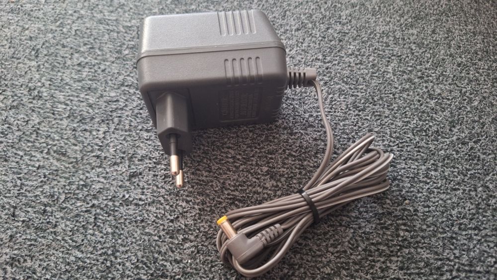 Zasilacz Panasonic PQLV207CE , 6.5V , 500mA , do telefonu bezprzewodowego Panasonic.