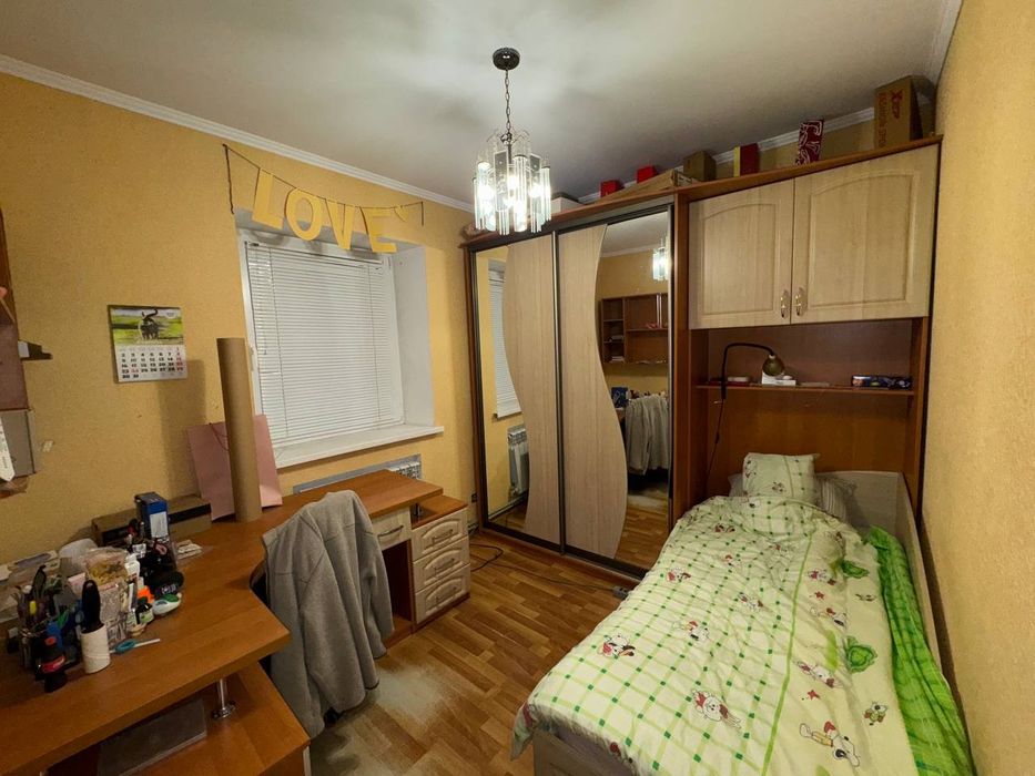 Дом на Ясногорке 4 комнаты до 6 человек не более.