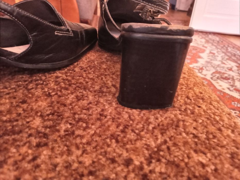 Туфлі чорні  натуральна  шкіра