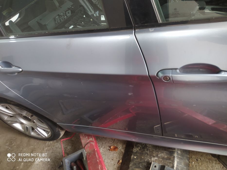 Drzwi prawe lewe prawa lewa strona przód tył BMW E90 bluewater 896/6