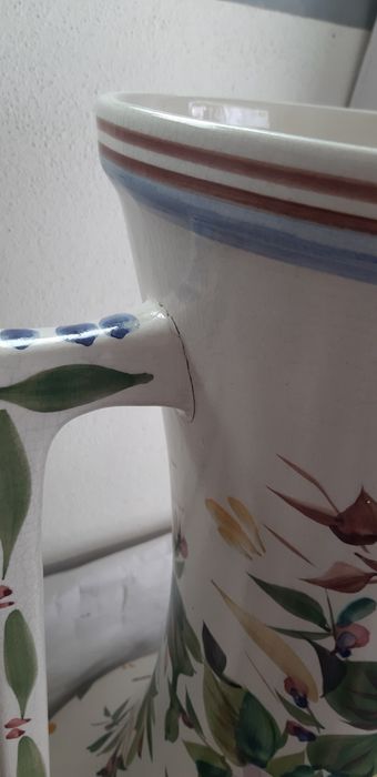 Jarrão em louça pintada
