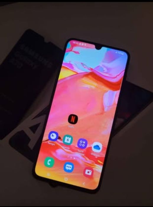 Telemóvel Samsung Galaxy A70 Dual Sim 6Gb+128GB, Livre