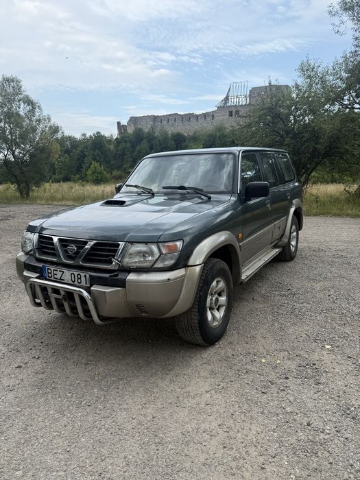 Nissan Patrol, 2001