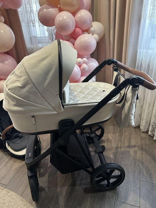 Коляска Roan Ivi 2 в 1