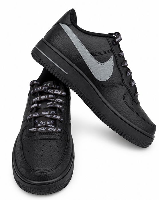 Air Force 1 Low - Preto/Branco
