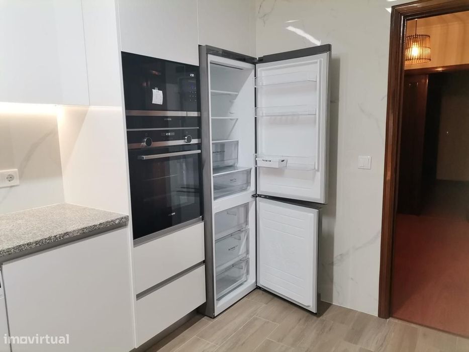 T3 para arrendar mobilado e equipado | 2 frentes | 1 terraço