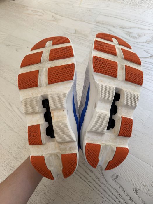 Cloudmonster Sneakers - On Running470728960797593601
