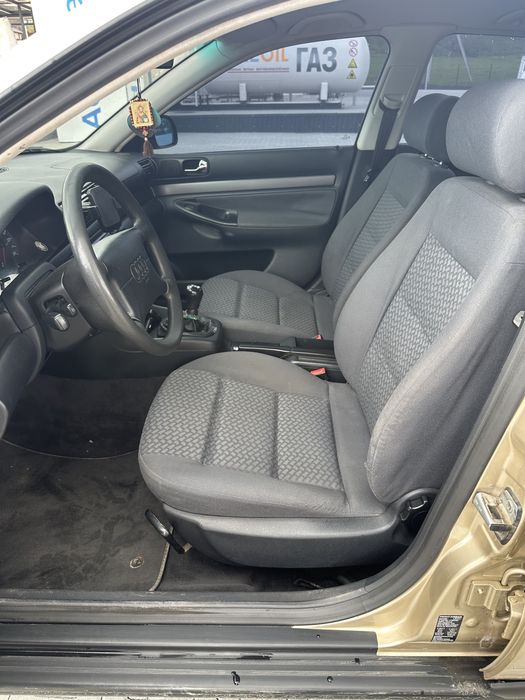 Audi A4 1996 1.6 бензин