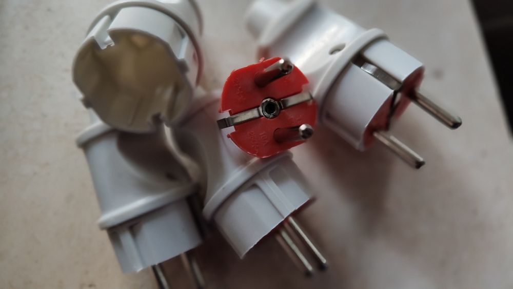 electrical plug. VILKA.                       .   Перпетуум мобиле