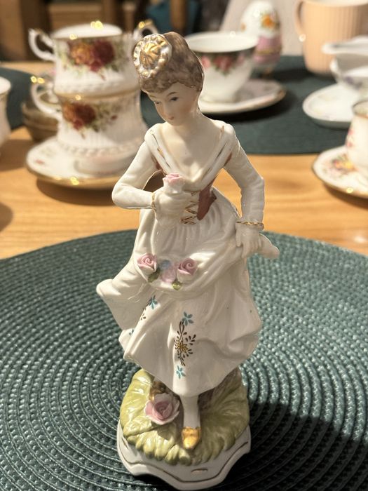 Porcelanowa dama