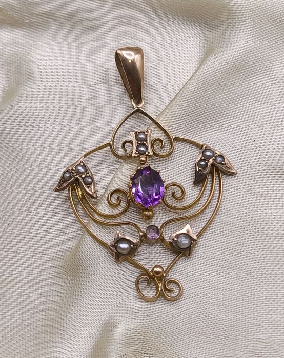 śliczna dawna edwardiańska zawieszka złoto 9 ct 375
