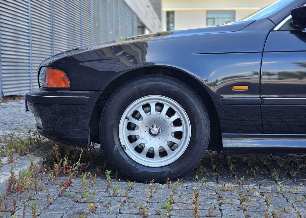 BMW 523 — fotografia 7