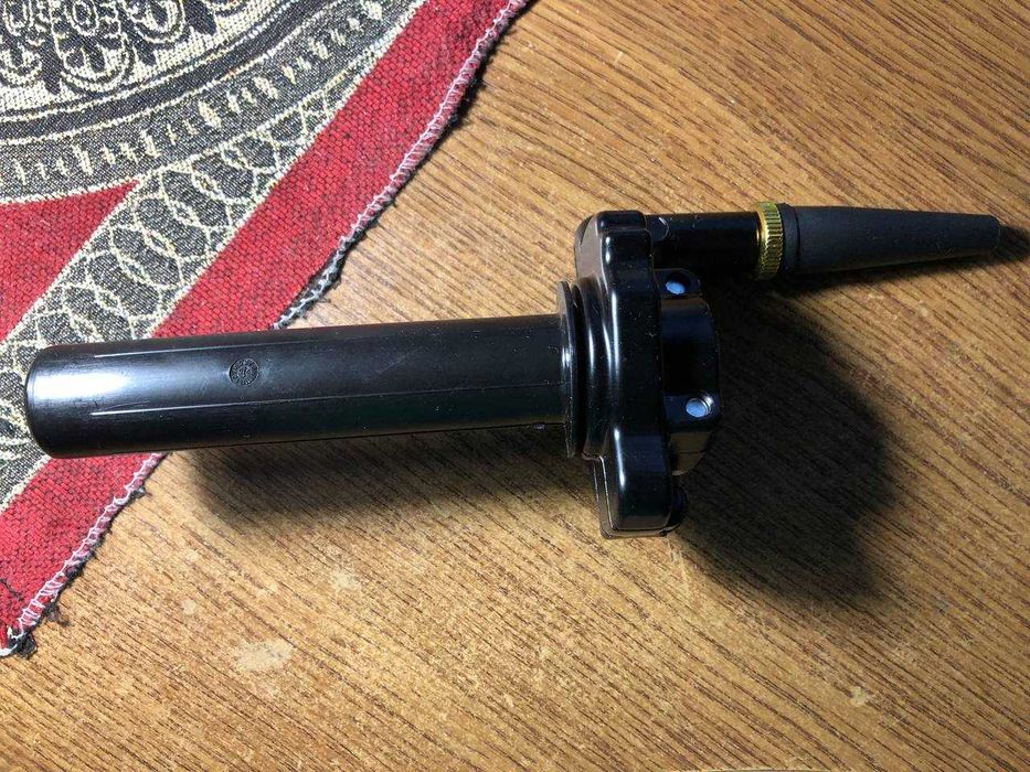 Универсальная короткоходная ручка газа (мото)