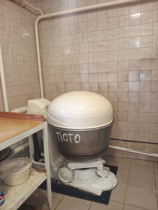 Здається приміщення на базарі (вул. Володимирська)