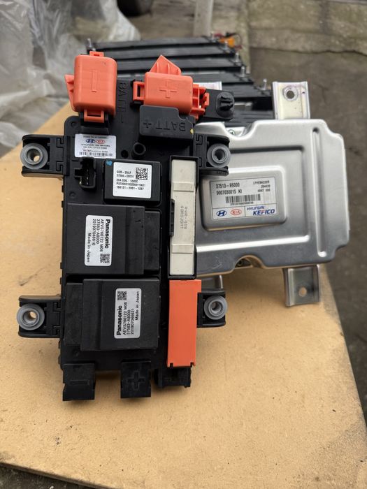 Ячейки батареи хюндай соната гибрид 2015-2019, блок предохранителей