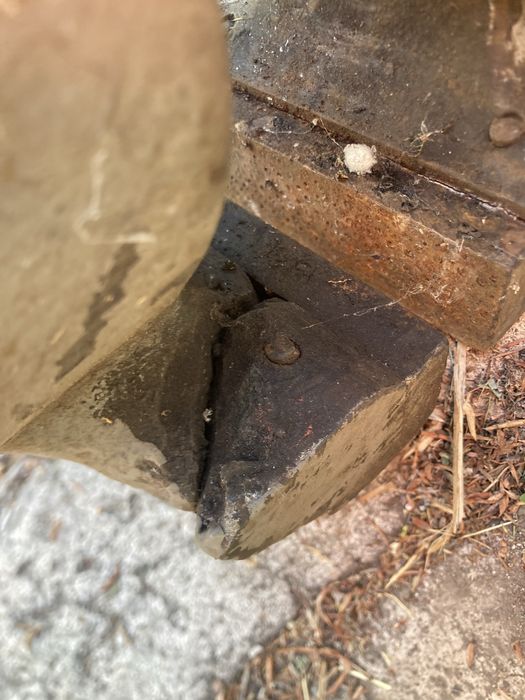 Продам тиски ссср