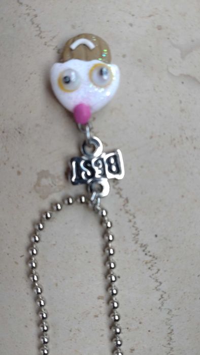 Zestaw trzech naszyjników