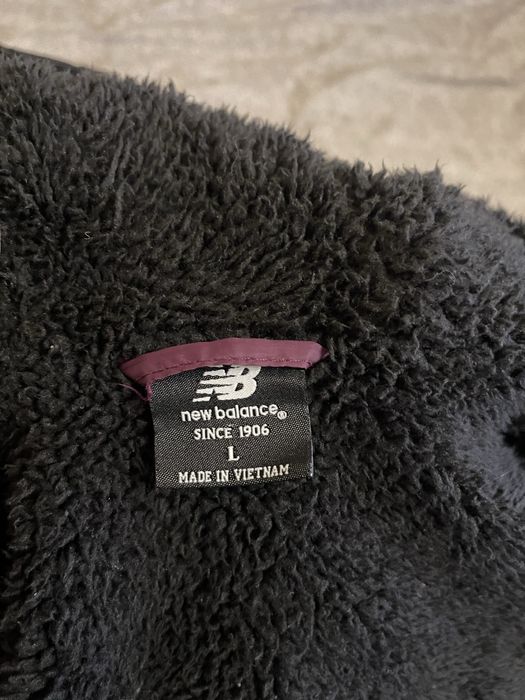 Жіноча зимова куртка NewBalance