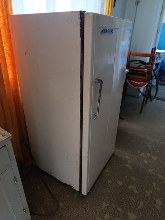 Холодильник днепр 2