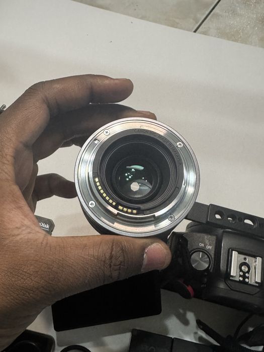 Vendo Canon RP + lente 50mm f1.8