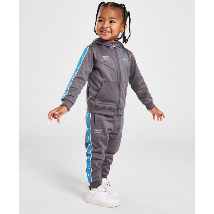 Костюм Nike dri fit beby  на 18 міс